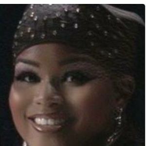 Meet your Posher, Sylvia